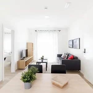 moderno-apartamento-urbano-en-barrio-historico.adeje-hotels.com/